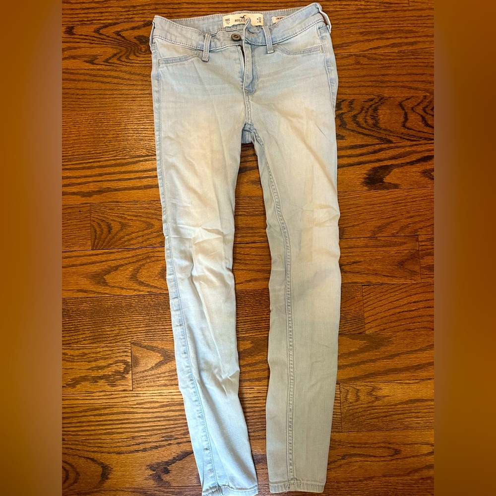 Hollister tight jeans light wash - size 00S w23 L26